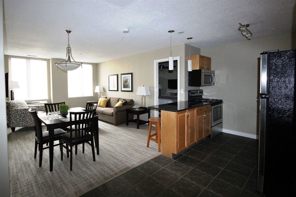 Canterra Suites Hotel Edmonton Luaran gambar